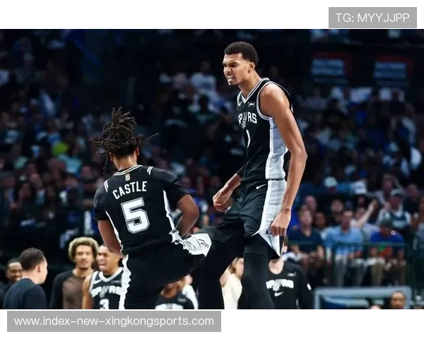 马刺8人得分上双击退鹈鹕!文班18+18统治篮板全场焦点 马刺8人得分上双击退鹈鹕!文班18+18统治篮板全场焦点