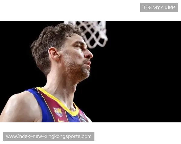 字母哥为退役老将举办送别仪式,尊重传统感人 字母哥为退役老将举办送别仪式,尊重传统感人