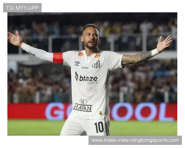 内马尔低平球直塞穿透三人缝隙 内马尔低平球直塞穿透三人缝隙